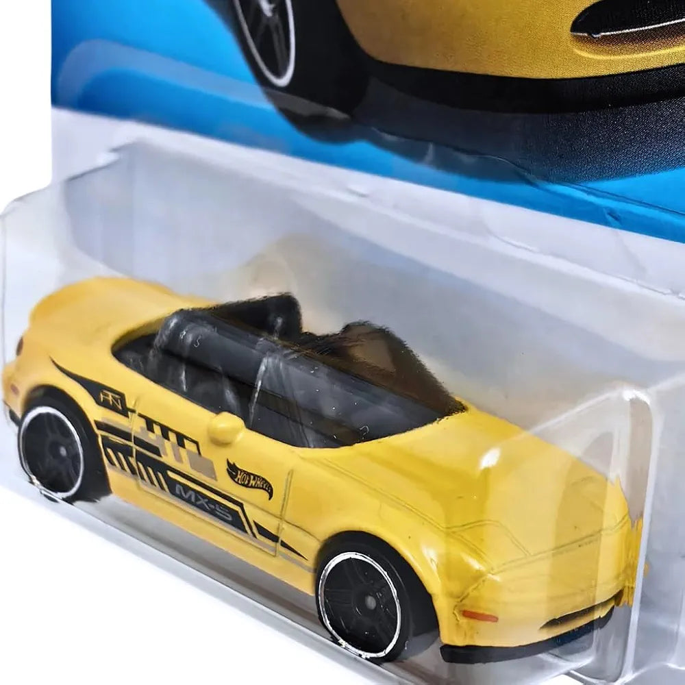 Hot Wheels 1:64 Scale 91 Mazda MX-5 Miata HW-J-Import for Ages 3 and Up by Small Clamp (Yellow)