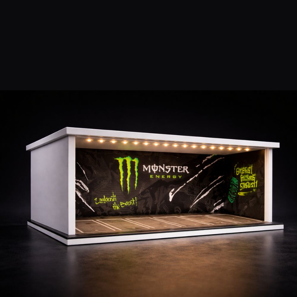 Energy Racing Garage Diorama Display – Premium 1:64 Scale Diecast Car Showcase (Black & Neon Edition)