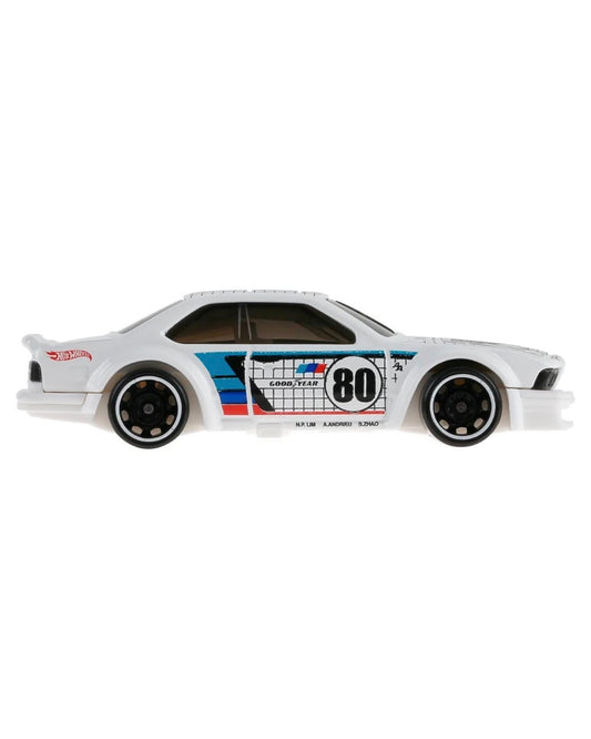 Hot Wheels Mainline G Case 2026:BMW 635 CSi (White/M-Sport Livery)
