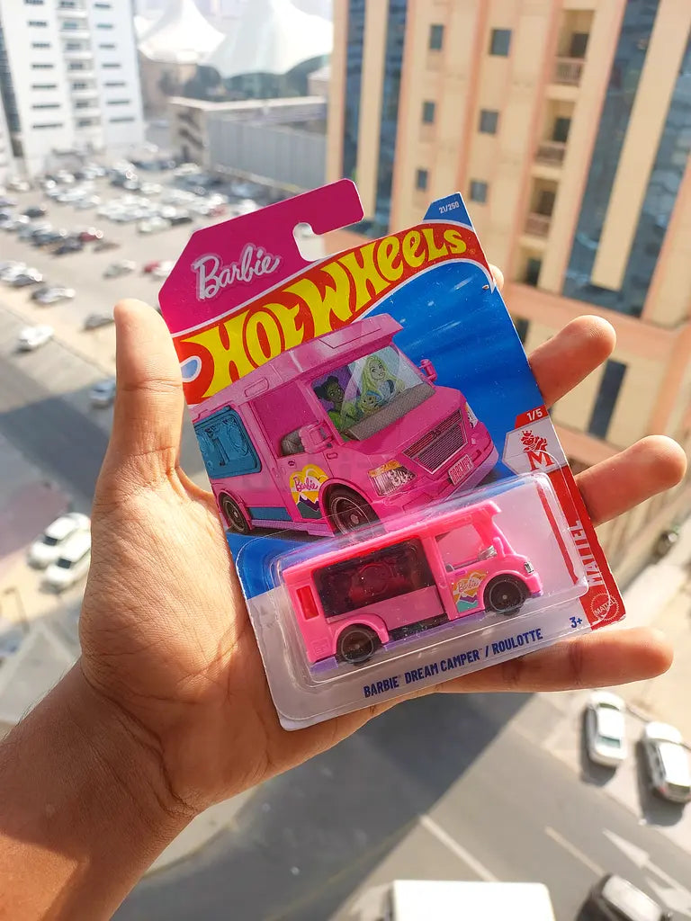 Hot Wheels Barbie Dream Camper