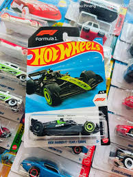 HOT WHEELS KICK SAUBER F1 TEAM CASE H 2026 MAINLINE