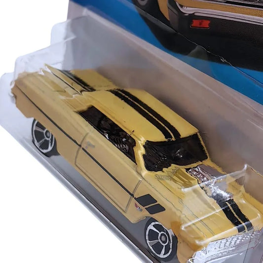Hot Wheels 64 Chevy Chevelle SS Muscle Mania for Ages 3 and Up (Yellow)
