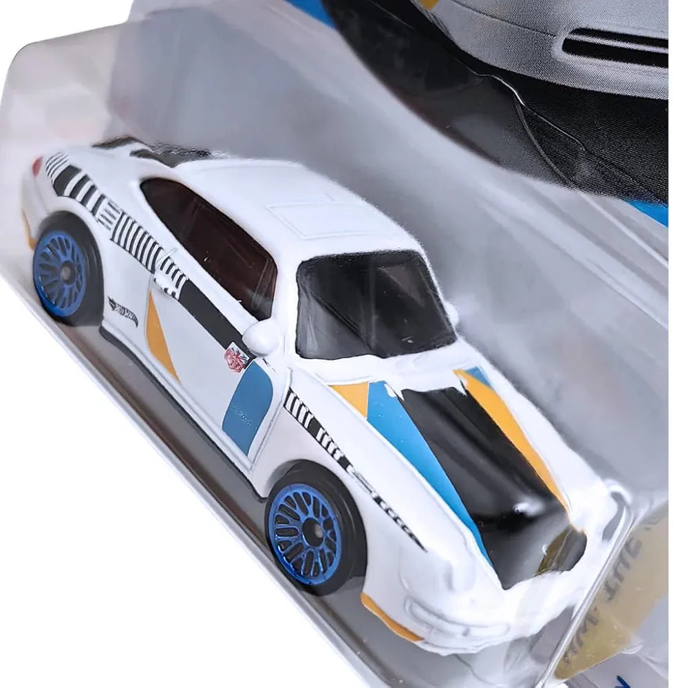 Hot Wheels 1:64 Scale 96 Porsche Carrera HW90S for Ages 3 and Up by Small Clamp (White)